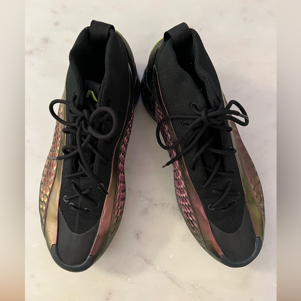 Men's Black and Iridescent Athletic Shoes